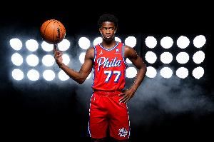 纳斯：埃奇库姆运动能力每天都让人眼前一亮 投篮有了显著进步